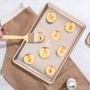Diamond pattern baking tray three piece set