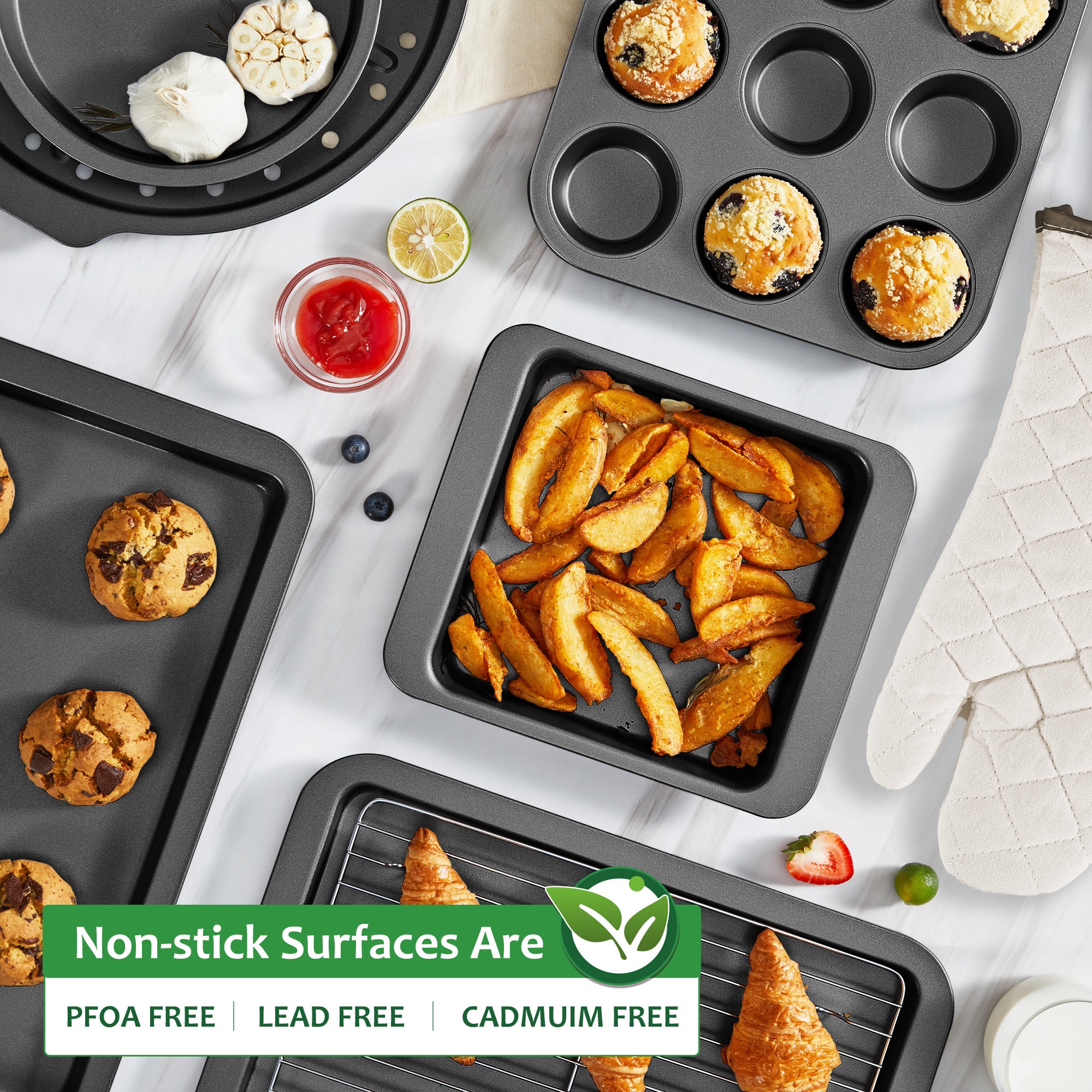 Baking Pans Set with Kitchen Oven Mitts (12-Piece)